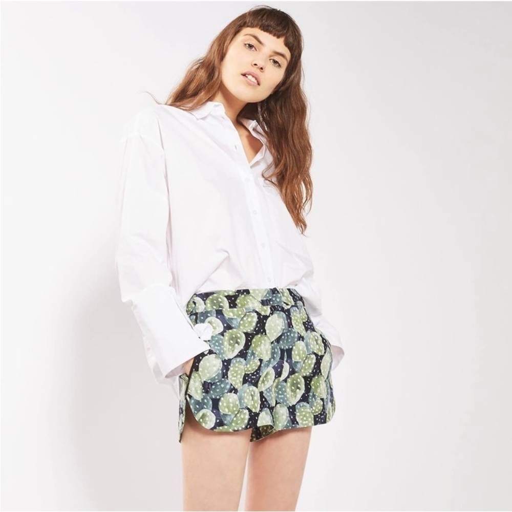 Topshop Desert Spot Shorts Size 8